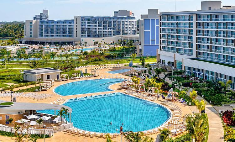 Grand Aston Varadero-obr