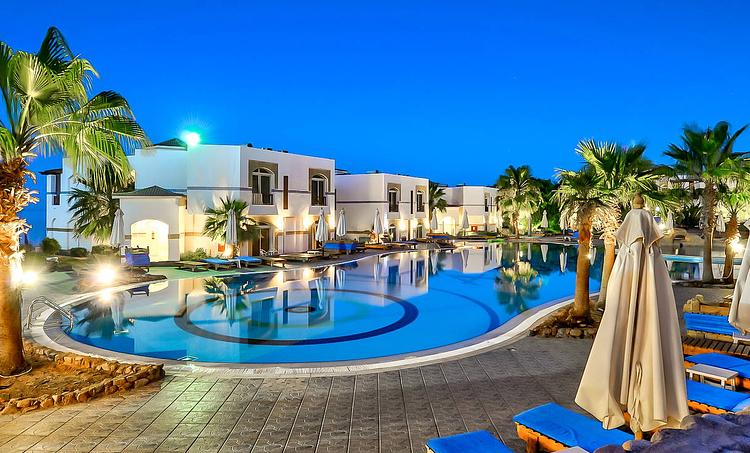 Amphoras Blu (ex. Shores Aloha Resort)-obr