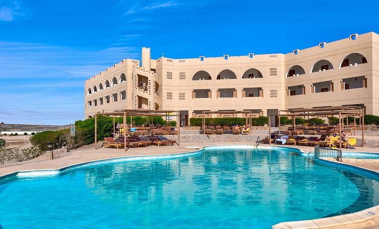 Three Corners Equinox Beach Resort-obr