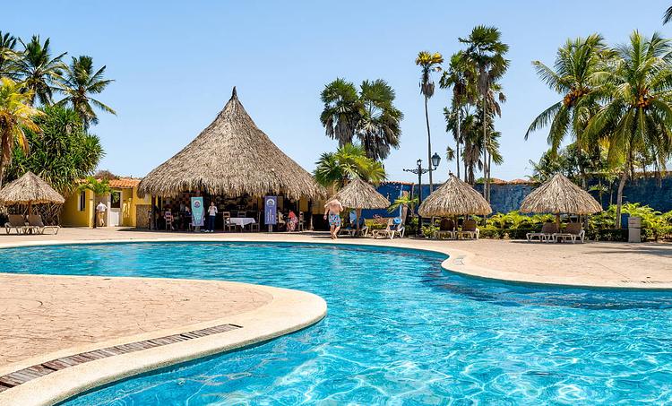 Hesperia Playa el Agua-obr