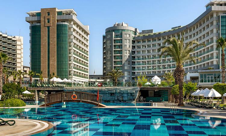 Sherwood Exclusive Lara-obr