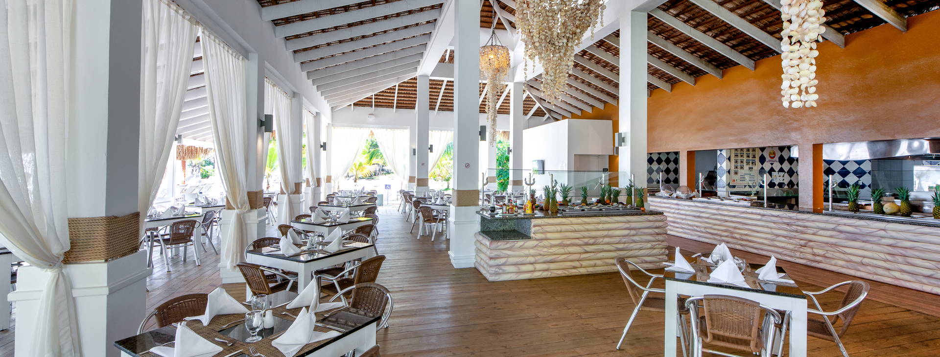 Viva Heavens by Wyndham Obrázek20