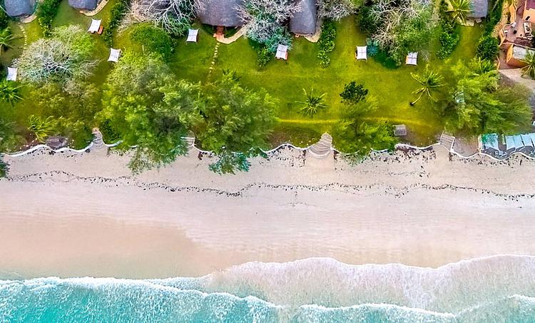 Nomad Beach Resort-obr