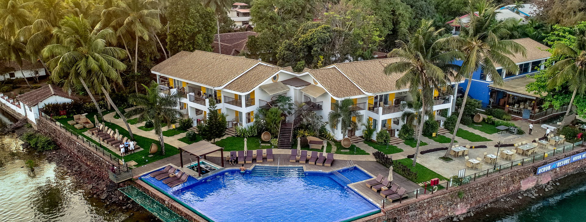 Acron Waterfront Resort Obrázek10